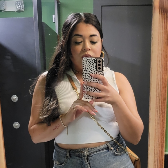 Meet your Posher, My Thrifty T - Picture 2 of 2